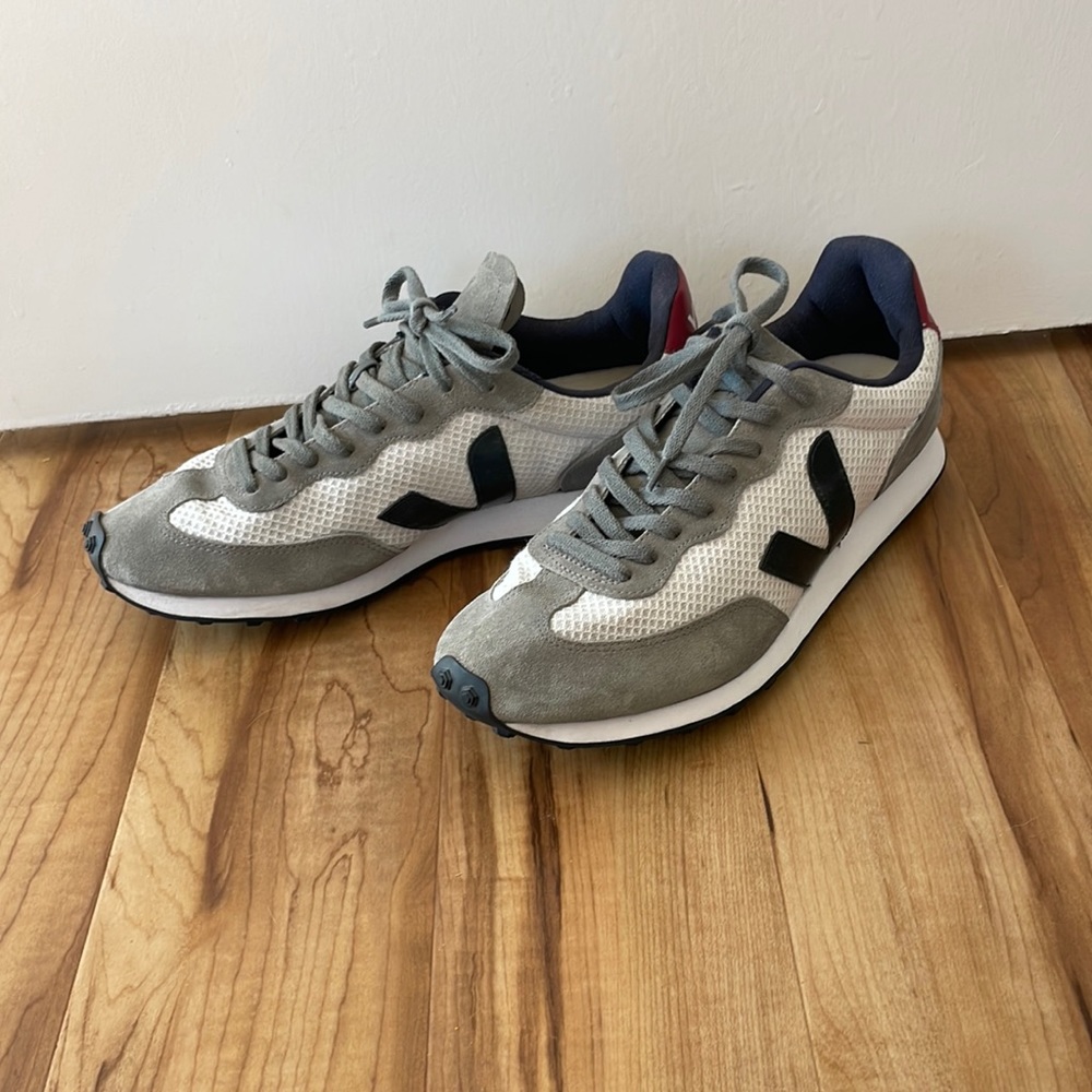 Veja Rubber Rio Branco Mesh Trainers white and gray size mens 11.5